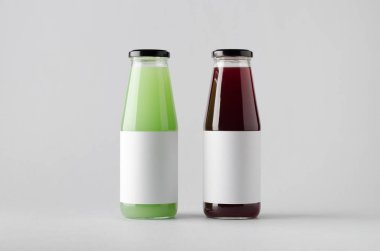 Şişe Mock-Up-iki şişe suyu. Boş etiket