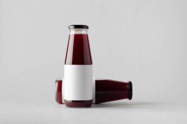 Şişe Mock-Up-iki şişe suyu. Boş etiket