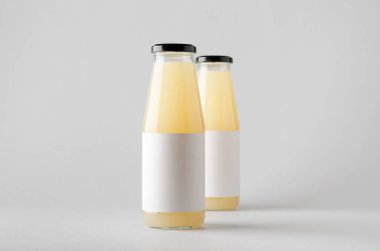 Şişe Mock-Up-iki şişe suyu. Boş etiket