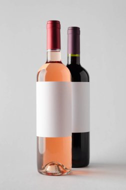 Şarap şişesi Mock-Up-iki şişe. Boş etiket