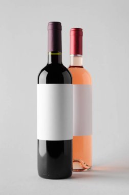 Şarap şişesi Mock-Up-iki şişe. Boş etiket