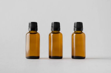 Damlalık şişe Mock-Up-üç şişe