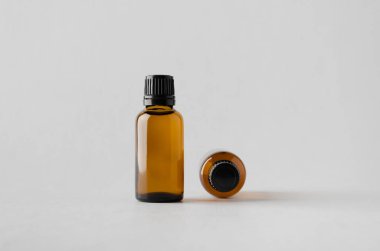 Damlalık şişe Mock-Up-iki şişe