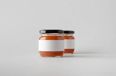 Ayva reçeli kavanoz Mock-Up-iki kavanoz. Boş etiket