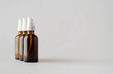 Amber sprey şişe Mock-Up-üç şişe