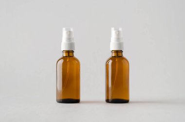 Amber sprey şişe Mock-Up-iki şişe