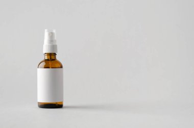 Amber sprey şişe Mock-Up-boş etiket