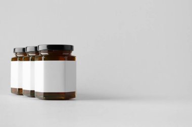 Kavanoz Mock-Up-üç kavanoz tatlım. Boş etiket