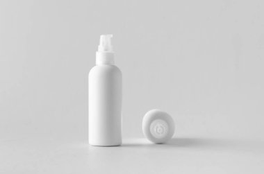 Beyaz plastik kozmetik köpük pompa şişe mock-up.
