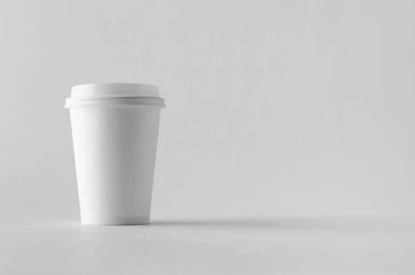 Biały Uncji Kawy Papieru Puchar Makiety Pokrywką — Zdjęcie stockowe
