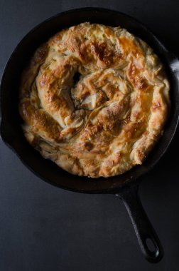 Ev yapımı peynir pasta - banitsa.