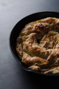 Ev yapımı peynir pasta - banitsa.