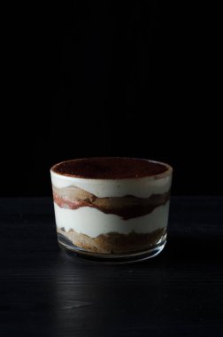 Tiramisu cam bardakta..