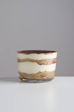 Tiramisu cam bardakta..