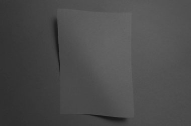 Siyah A3 Poster Mock-Up-dalgalı