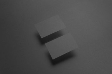 Siyah kartvizit Mock-Up (85x55mm) - iki yüzen kart