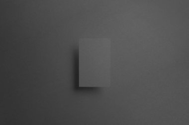 Siyah kartvizit Mock-Up (85x55mm)