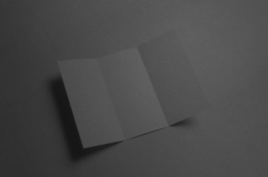 Siyah üç katlı broşür Mock-Up