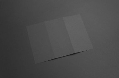 Siyah üç katlı broşür Mock-Up