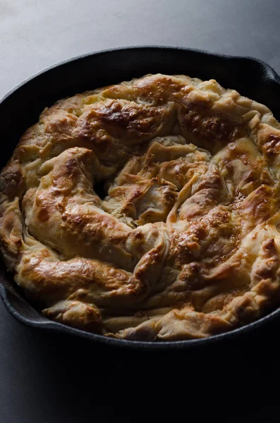 Ev yapımı peynir pasta - banitsa.