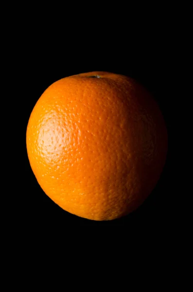 Oranye Diisolasi Pada Latar Belakang Hitam — Stok Foto