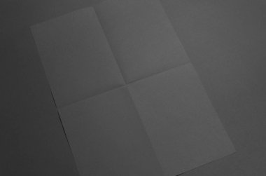 Siyah A3 Poster Mock-Up - buruşuk