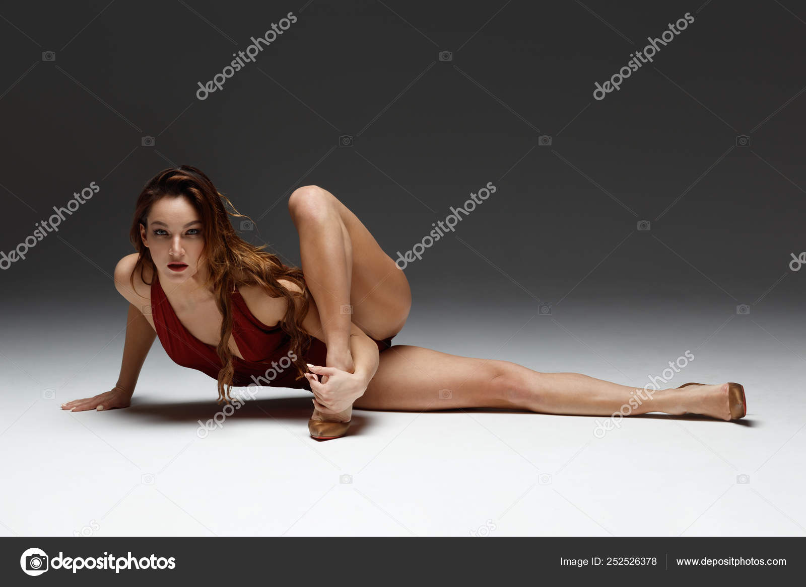 Sexy Striptease Dance