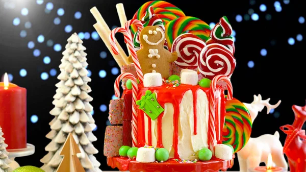 En tendencia Candy land Pastel de goteo de Navidad —  Fotos de Stock