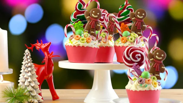 Im Trend Süßigkeiten Land festliche Weihnachtskuchen. — Stockfoto