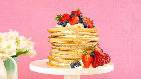 Fastnacht Pfannkuchen Dienstag Stapel von Pfannkuchen Kuchen. — Stockfoto