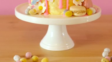 Paskalya candyland damla beyaz çikolata bunny partisi Tablo ayarı ile pasta.