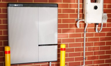 Lg lityum iyon ev pili ve Solar Edge inverter güneş paneli sistemi.