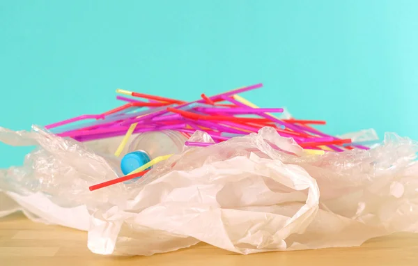Plastic Free awareness with pile of single use plastics, with copy space. — Stock Photo, Image