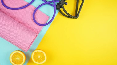 Modern renkli arka planda sağlık ve fitness konsepti.