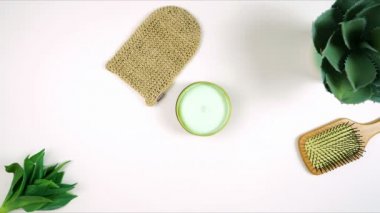 Doğal kenevir kozmetik ürünleri, nemlendirici krem ve güzellik ürünleri.