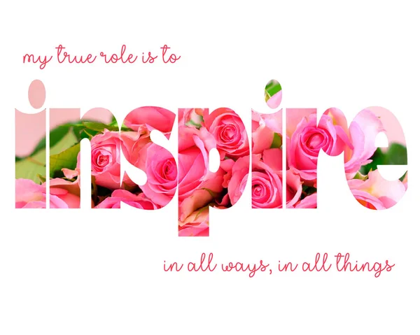 Nástěnná pohlednice s růžovými růžemi foto tvořící slovo Inspire. — Stock fotografie