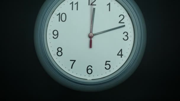Closeup Relógio Parede Horas Fundo Preto — Vídeo de Stock