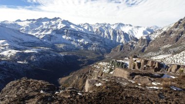 Cajon del Maipo, Farellones ve Mirador de los Condores, Cordillera de los Andes, Santiago de Chile, Şili