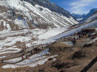 şili kış, şili turizm, kaplıcalar, şili, santiago de şili, Şili kaplıcaları, Andes dağları, kış