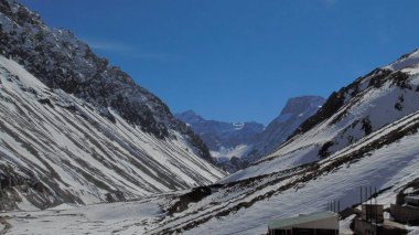şili kış, şili turizm, kaplıcalar, şili, santiago de şili, Şili kaplıcaları, Andes dağları, kış