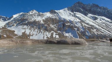 Valle de Colina kaplıcaları, Cajon del Maipo, Cordillera de los Andes, Santiago, Şili, Şili