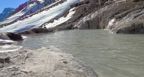 Valle de Colina kaplıcaları, Cajon del Maipo, Cordillera de los Andes, Santiago, Şili, Şili