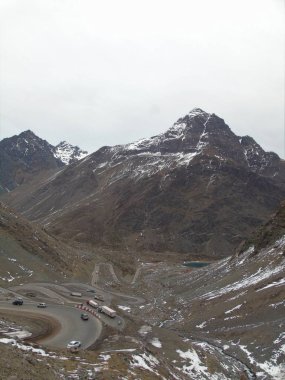 Şili Nevada el Juncal yol, tehlikeli eğrileri yol