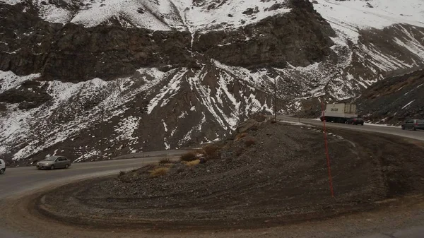 Şili Nevada el Juncal yol, tehlikeli eğrileri yol