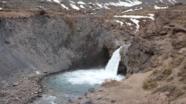 El Yeso şelalesi, Cajon del Maipo, Şili