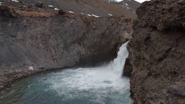 El Yeso şelalesi, Cajon del Maipo, Şili