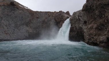 El Yeso şelalesi, Cajon del Maipo, Şili