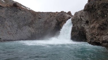 El Yeso şelalesi, Cajon del Maipo, Şili