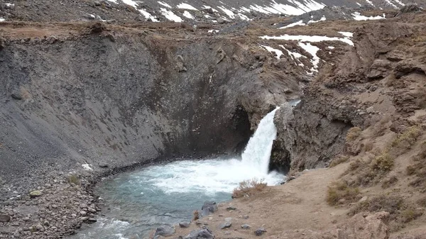 El Yeso şelalesi, Cajon del Maipo, Şili