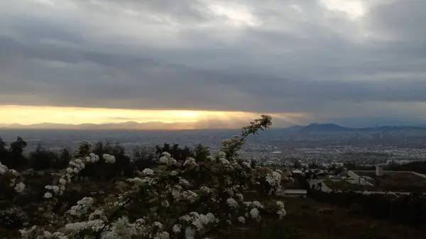 Kırmızı Gün Batımı Santiago Chile Şehrinde Kırmızı Işıklar Şili — Stok fotoğraf